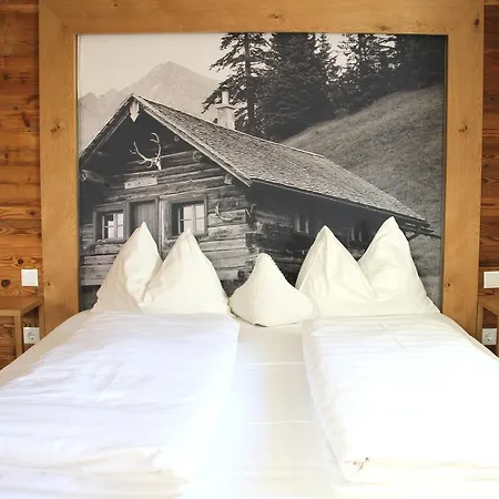 Alpen Brandnertal Hotel *
